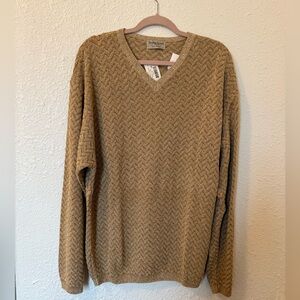 Tricots St Raphael herringbone pattern made in the USA, light weight sweater